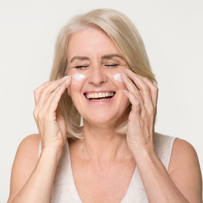 Kem chống lão hóa cho u50 nào tốt?