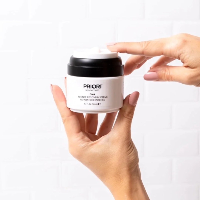 Priori DNA Intense Recovery Cream thúc đẩy tái tạo tế bào.