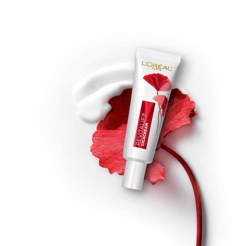 L’Oreal Revitalift Cica Cream là lựa chọn thích hợp cho những làn da nhạy cảm.