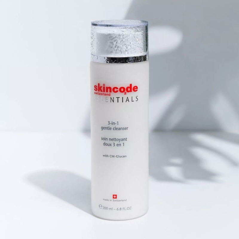Skincode 3-in-1 Gentle Cleanser đã được kiểm nghiệm da liễu gắt gao.